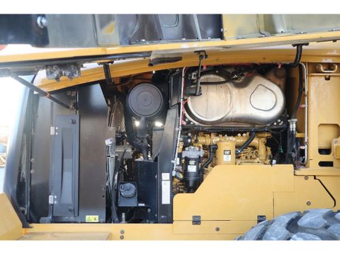 Caterpillar
938 M | 2X BUCKET | JIB | FORKS | BSS | GOOD CONDITION | Hulleman Trucks [15]