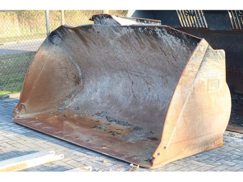 Caterpillar
938 M | 2X BUCKET | JIB | FORKS | BSS | GOOD CONDITION | Hulleman Trucks [8]