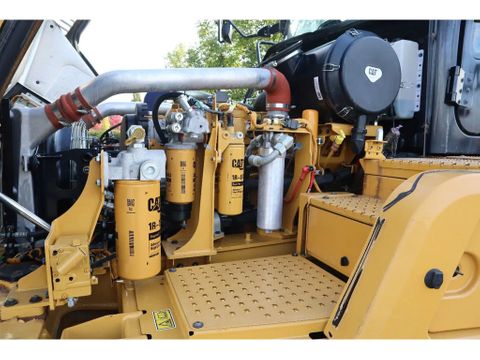 Caterpillar
730 04A | TAILGATE | LOW HOURS | Hulleman Trucks [14]