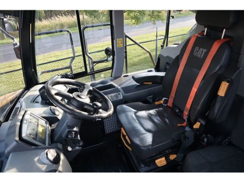 Caterpillar
730 04A | TAILGATE | LOW HOURS | Hulleman Trucks [16]