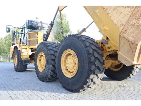 Caterpillar
730 04A | TAILGATE | LOW HOURS | Hulleman Trucks [9]