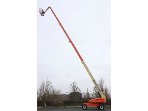 JLG
1350 SJP ULTRABOOM | 43.3 METER | 1 OWNER | Hulleman Trucks [7]