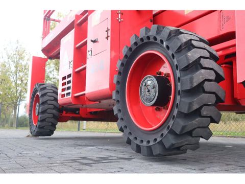 LGMG
SR1023D | 12 METER | 1.100 KG | Hulleman Trucks [14]