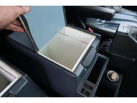 Mercedes-Benz Horse transport | Companjen Bedrijfswagens BV [30]