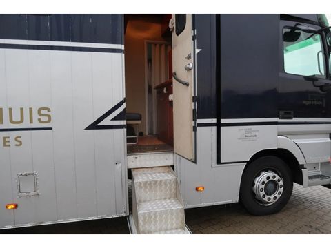 Mercedes-Benz Horse transport | Companjen Bedrijfswagens BV [9]