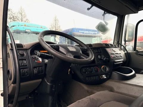 DAF 4x2 WITH CURTAINSIDE BOX & LOADING PLATFORM (EURO 5 / AS-TRONIC / AIRCONDITIONING / ETC) | Engel Trucks B.V. [11]