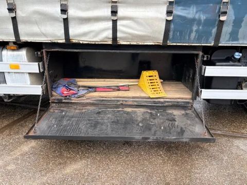 DAF 4x2 WITH CURTAINSIDE BOX & LOADING PLATFORM (EURO 5 / AS-TRONIC / AIRCONDITIONING / ETC) | Engel Trucks B.V. [9]