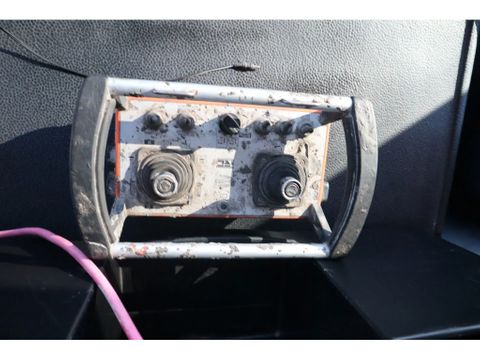 Mercedes-Benz
6X4 | TUNNEL PLATFORM | REMOTE DRIVING | Hulleman Trucks [17]