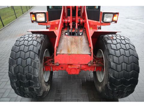 Schäffer
8082 | FORKS | BUCKET | EXTRA FUNCTION | Hulleman Trucks [14]