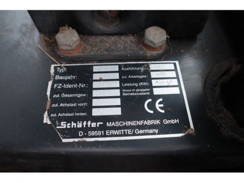 Schäffer
8082 | FORKS | BUCKET | EXTRA FUNCTION | Hulleman Trucks [20]