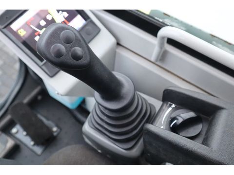 Takeuchi
TCR50-2 | ROTATING DUMPER | LOW HOURS | AIRCO | Hulleman Trucks [18]