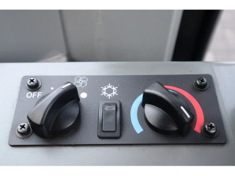 Takeuchi
TCR50-2 | ROTATING DUMPER | LOW HOURS | AIRCO | Hulleman Trucks [19]