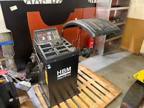 Onbekend BANDEN DE/ MONTAGE EN BALANCEER MACHINE NIEUW NOOIT GEBRUIKT | Van Nierop BV [3]