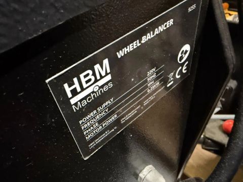 Onbekend BANDEN DE/ MONTAGE EN BALANCEER MACHINE NIEUW NOOIT GEBRUIKT | Van Nierop BV [7]