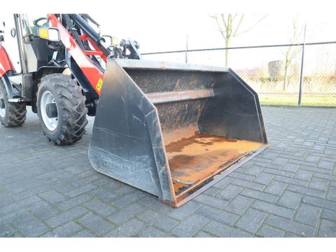 Manitou
MLA 5-50 H | BUCKET | 3-M WARRANTY | NEW UNUSED | Hulleman Trucks [10]