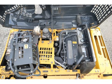 Komatsu
PC170 LC-11 | LIGHT DAMAGE | WORKING CONDITION | Hulleman Trucks [15]