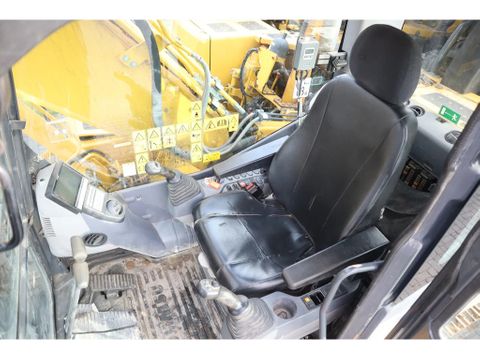 Komatsu
PC170 LC-11 | LIGHT DAMAGE | WORKING CONDITION | Hulleman Trucks [17]