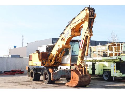 Liebherr
A316 | BUCKET | ELEVATING CABIN | OUTRIGGERS | Hulleman Trucks [8]