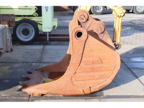 Liebherr
A316 | BUCKET | ELEVATING CABIN | OUTRIGGERS | Hulleman Trucks [9]