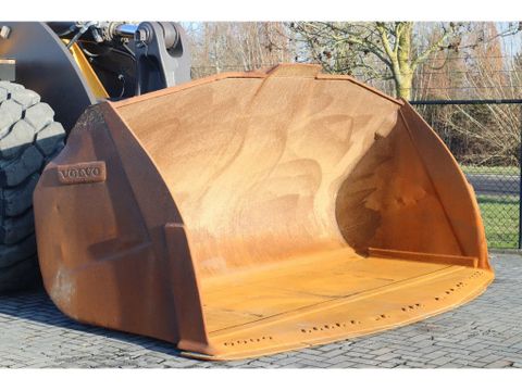 Volvo
L250H | L 250 H | BSS | CDC | BUCKET | WEIGHT SYSTEM | Hulleman Trucks [12]