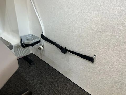 Renault 1.6DCI L1H1 Ambulance UNUSED NIEUW Airco Cruisecontrol 3X Op Voorraad nieuw en on gebruikt | Van Nierop BV [16]