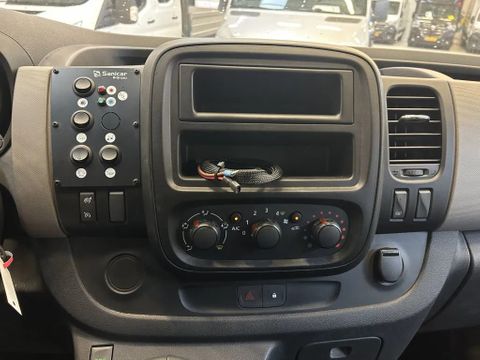 Renault 1.6DCI L1H1 Ambulance UNUSED NIEUW Airco Cruisecontrol 3X Op Voorraad nieuw en on gebruikt | Van Nierop BV [24]