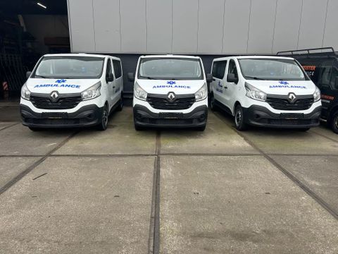 Renault 1.6DCI L1H1 Ambulance UNUSED NIEUW Airco Cruisecontrol 3X Op Voorraad nieuw en on gebruikt | Van Nierop BV [4]