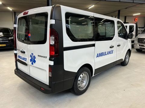 Renault 1.6DCI L1H1 Ambulance UNUSED NIEUW Airco Cruisecontrol 3X Op Voorraad nieuw en on gebruikt | Van Nierop BV [7]