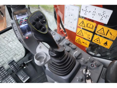 Hitachi
ZX225 USRLC-6 | ROTOTILT | BUCKET | GOOD CONDITION | Hulleman Trucks [20]