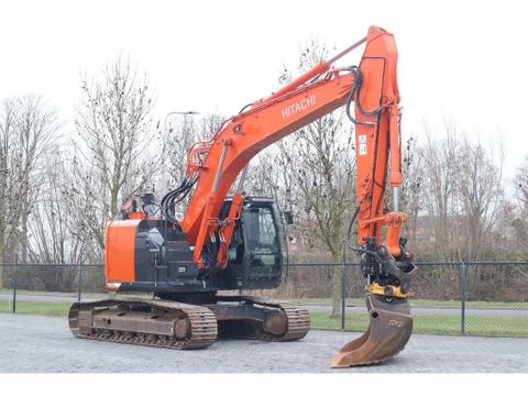 Hitachi
ZX225 USRLC-6 | ROTOTILT | BUCKET | GOOD CONDITION | Hulleman Trucks [5]