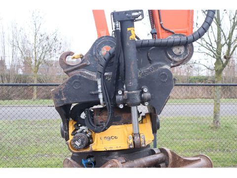 Hitachi
ZX225 USRLC-6 | ROTOTILT | BUCKET | GOOD CONDITION | Hulleman Trucks [9]