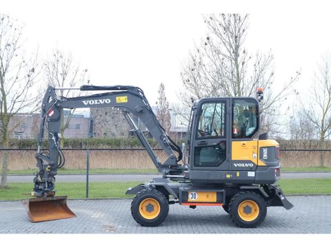 Volvo
EW60E | 117 HOURS | ROTOTILT + GRIPPER | BUCKET | 30 KM/H | Hulleman Trucks [1]