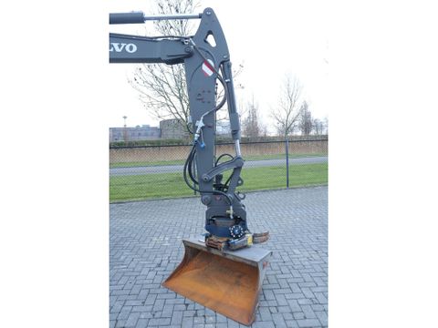 Volvo
EW60E | 117 HOURS | ROTOTILT + GRIPPER | BUCKET | 30 KM/H | Hulleman Trucks [13]