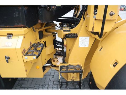 Caterpillar
938 M | 2X BUCKET | JIB | FORKS | BSS | GOOD CONDITION | Hulleman Trucks [12]