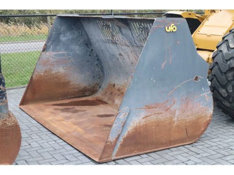 Caterpillar
938 M | 2X BUCKET | JIB | FORKS | BSS | GOOD CONDITION | Hulleman Trucks [8]