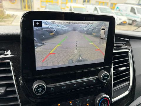 Ford Custom 2.0TDCI L2H1 Dubbelcabine Automaat Airco Navi Trekhaak | Van Nierop BV [18]