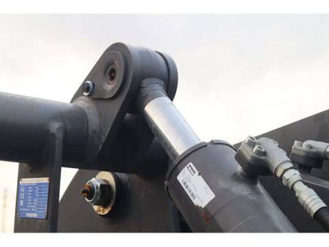 Volvo
80834 | 1.8 M2 | L60/L70/L90 | LOG GRAPPLE | HOLZGREIFER | WOOD CLAMP | Hulleman Trucks [11]