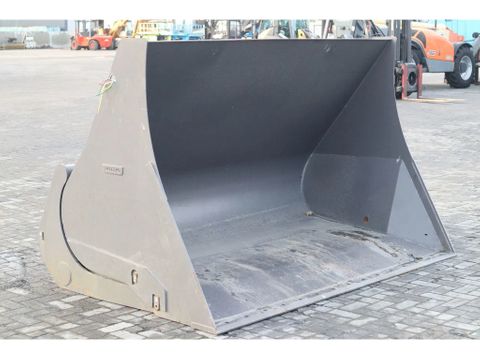 Volvo
3 M3 | HIGH TIP BUCKET | HOCHKIPPSCHAUFEL | HOOGKIEPBAK | NEW | Hulleman Trucks [7]