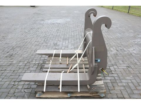 Volvo
91421 | STONE FORKS | VORKENBORD | GABEL | L150 - L220 | Hulleman Trucks [8]