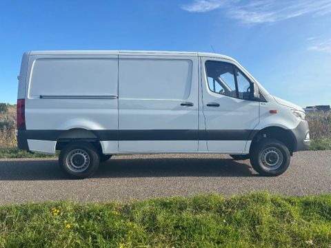 Mercedes-Benz 319CDI L2H1 4X4 Automaat Airco Camera Trekhaak Apple CarPlay NIEUW BPM VRIJ | Van Nierop BV [9]