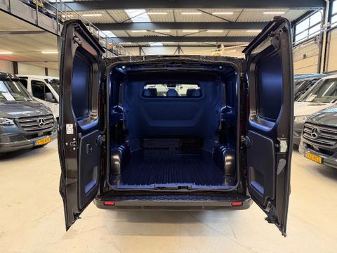 Renault 2.0DCI 170pkDubcab Automaat Airco Navi Cruisecontrol  Black Edition inc premium pakket twv 3500 | Van Nierop BV [6]