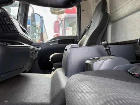 MAN BL WITH PLYWOOD CLOSED BOX AND LOADING PLATFORM (EURO 5 / AS-TRONIC / AIRCONDITIONING / COMPLETE SPOILERSET / ENGINE PROBLEM!!) | Engel Trucks B.V. [10]