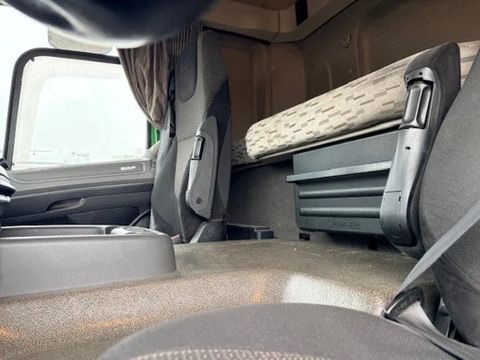 DAF SPACECAB (EURO 6 / AS-TRONIC / 8.000 KG. FRONT AXLE / AIRCONDITIONING / FRIDGE / CAMERA SYSTEM / COMPLETE SPOILERSET / ETC.) | Engel Trucks B.V. [10]