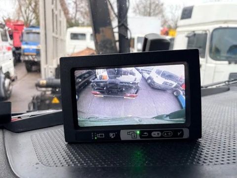 DAF SPACECAB (EURO 6 / AS-TRONIC / 8.000 KG. FRONT AXLE / AIRCONDITIONING / FRIDGE / CAMERA SYSTEM / COMPLETE SPOILERSET / ETC.) | Engel Trucks B.V. [11]