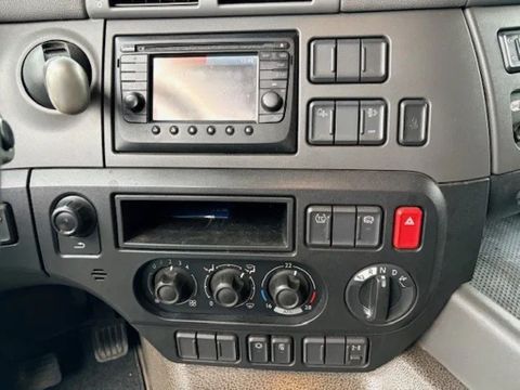 DAF SPACECAB (EURO 6 / AS-TRONIC / 8.000 KG. FRONT AXLE / AIRCONDITIONING / FRIDGE / CAMERA SYSTEM / COMPLETE SPOILERSET / ETC.) | Engel Trucks B.V. [12]