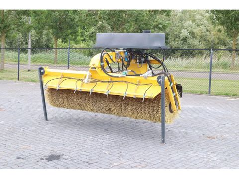 STARK
RSW 3000 S | SWEEPER | BRUSH | KEHRMASCHINE | WATER SPRAY | Hulleman Trucks [1]