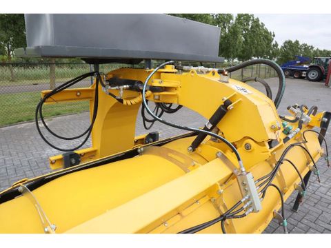 STARK
RSW 3000 S | SWEEPER | BRUSH | KEHRMASCHINE | WATER SPRAY | Hulleman Trucks [13]