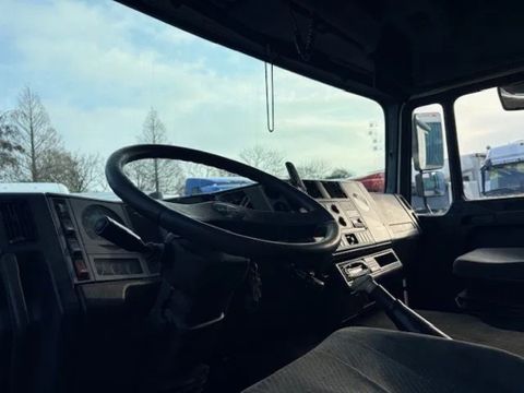 MAN XT (F2000) (6-CILINDER HEADS / ZF16 MANUAL GEARBOX / ZF-INTARDER / AIRCONDITIONING / EURO 3) | Engel Trucks B.V. [8]