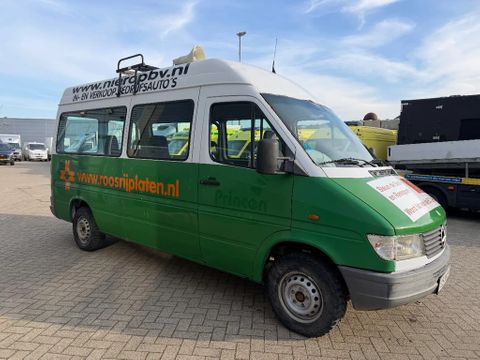 Mercedes-Benz 208D L2H2 DOWNGEAR | Van Nierop BV [2]