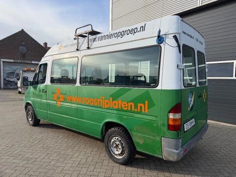 Mercedes-Benz 208D L2H2 DOWNGEAR | Van Nierop BV [4]